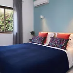 Casas Barulho Old Town Feriehus *