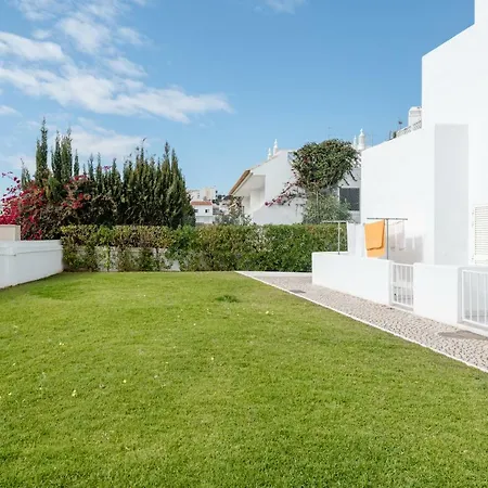 Casas Barulho Old Town Feriehus Albufeira